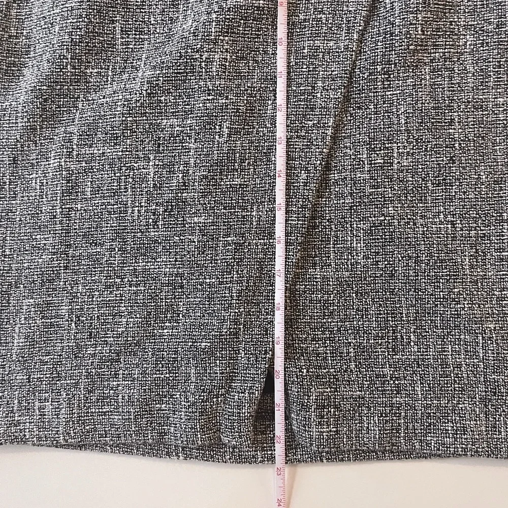 Banana Republic Women's Size 14 Skirt Pencil Career Tulip Navy White Pockets - Picture 7 of 8